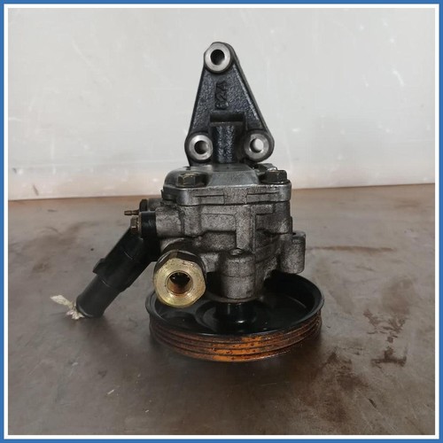 Pompa servosterzo meccanica - servosterzo,